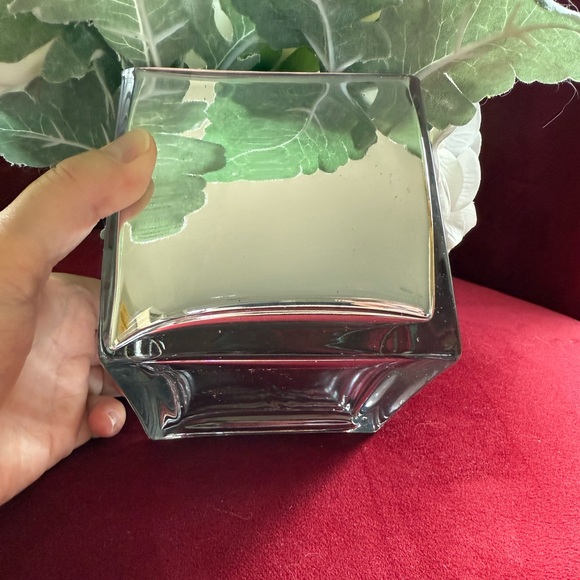 LIKE NEW silk flower arrangement in square silver mirrored glass container - Picture 10 of 11
